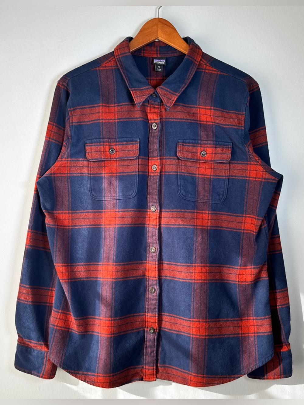 Patagonia Shirt Womens XL Red Plaid Fjord Flannel 100% Organic Cotton